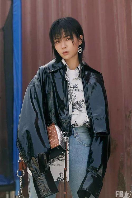 周笔畅 明星,音乐梦想的翅膀，闪耀星途的璀璨星光