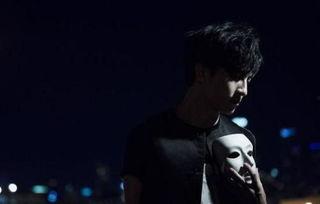 丑八怪的创作背景